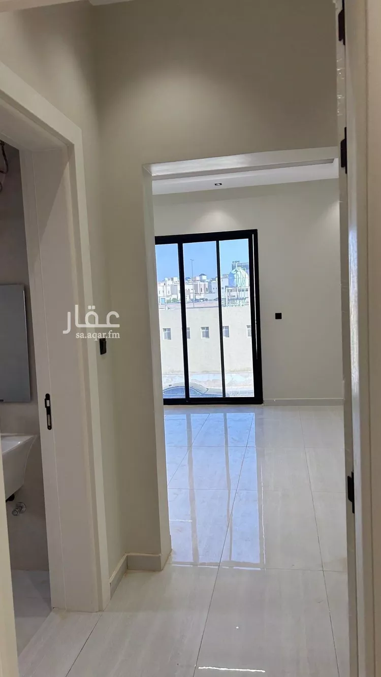 فيلا للبيع في شارع عبدالجبار بن الورد, حي المهدية, مدينة الرياض, منطقة الرياض 11