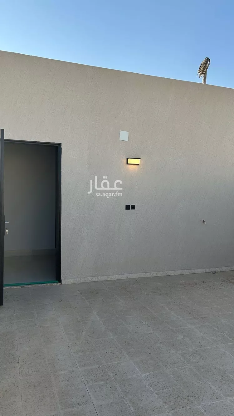 فيلا للبيع في شارع أبي زرعة الهمذاني, حي المهدية, مدينة الرياض, منطقة الرياض 8