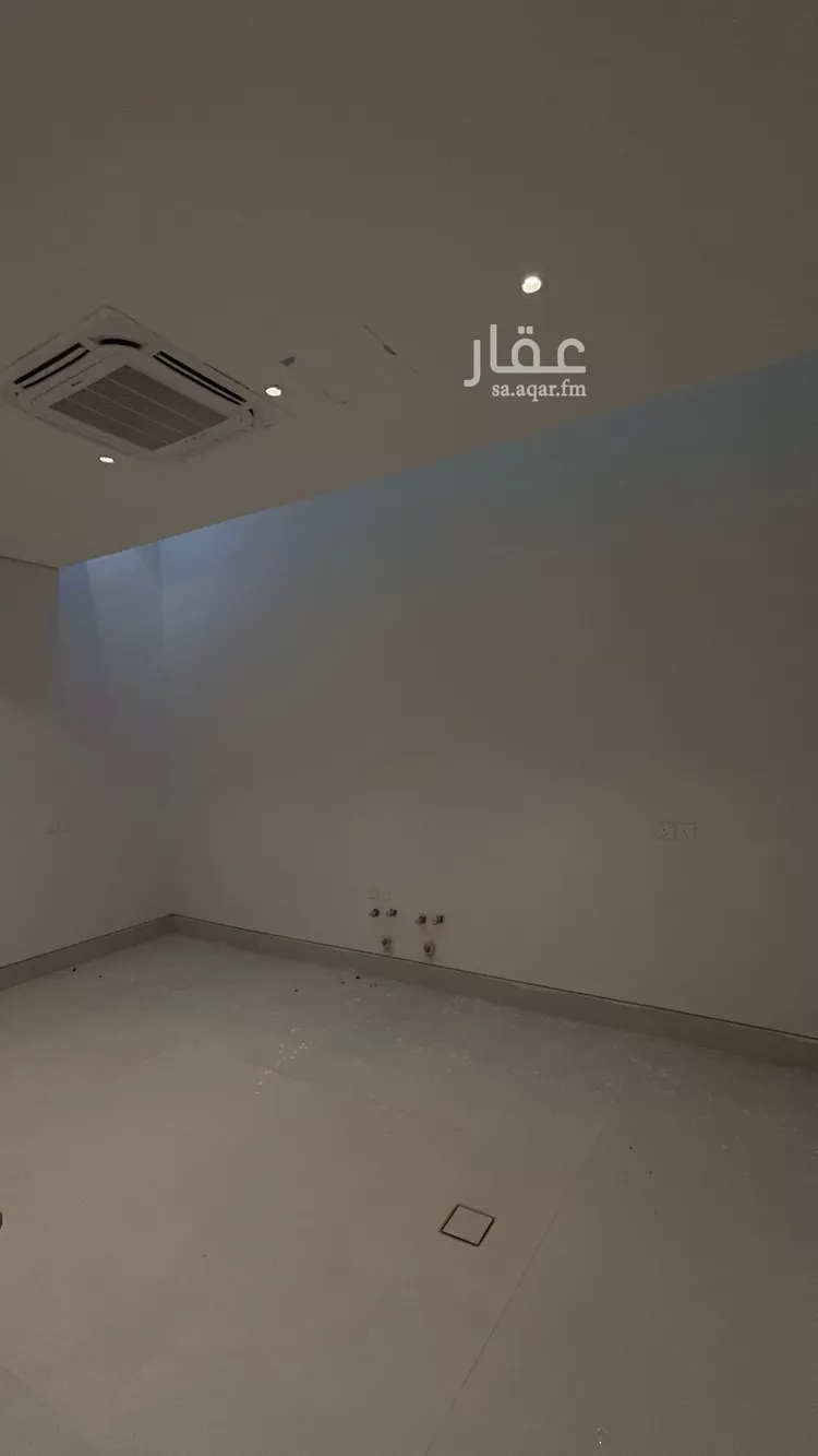 فيلا للبيع في شارع عبدالجبار بن الورد, حي المهدية, مدينة الرياض, منطقة الرياض صورة 2