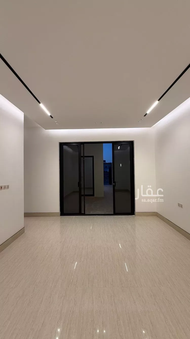 فيلا للبيع في شارع محمد بن أبي بكر القيم, حي المهدية, مدينة الرياض, منطقة الرياض صورة 3