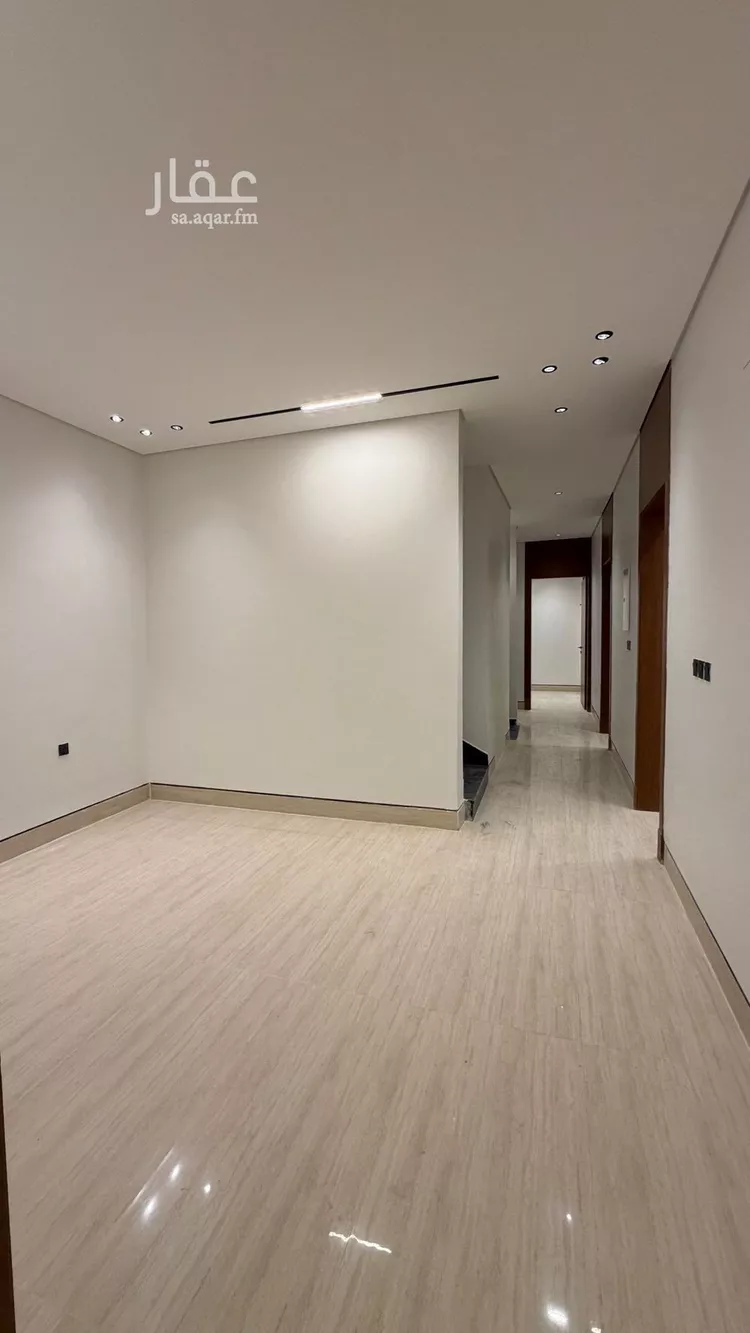 فيلا للبيع في شارع أبي زرعة الهمذاني, حي المهدية, مدينة الرياض, منطقة الرياض 10