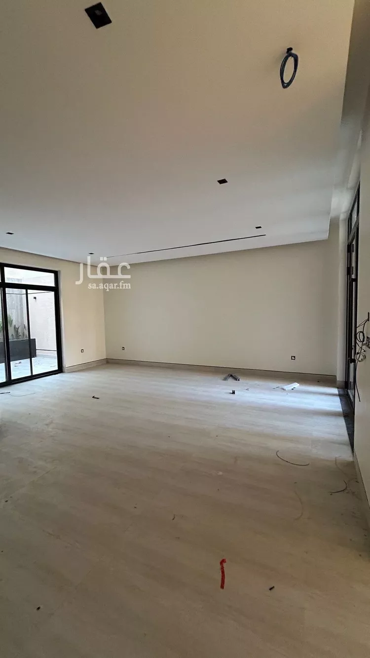 فيلا للبيع في شارع عبدالجبار بن الورد, حي المهدية, مدينة الرياض, منطقة الرياض 11