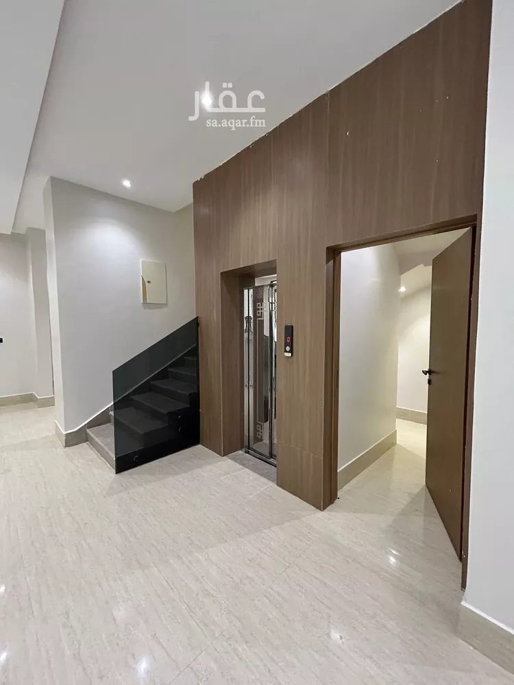 فيلا للبيع في شارع محمد بن أبي بكر القيم, حي المهدية, مدينة الرياض, منطقة الرياض صورة 2