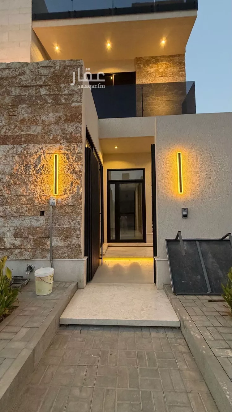 فيلا للبيع في شارع أبي زرعة الهمذاني, حي المهدية, مدينة الرياض, منطقة الرياض صورة 4