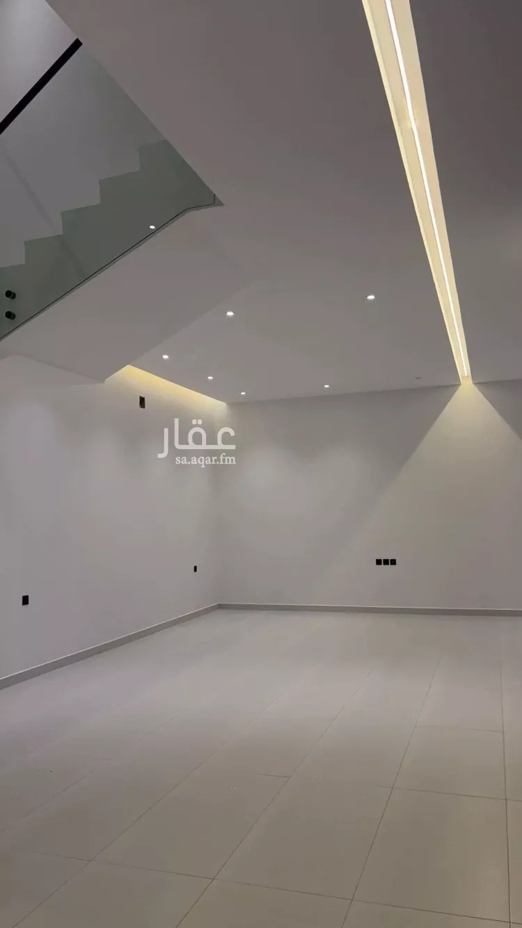 فيلا للبيع في شارع أبي نزار الصنعاني اليمني, حي المهدية, مدينة الرياض, منطقة الرياض 13