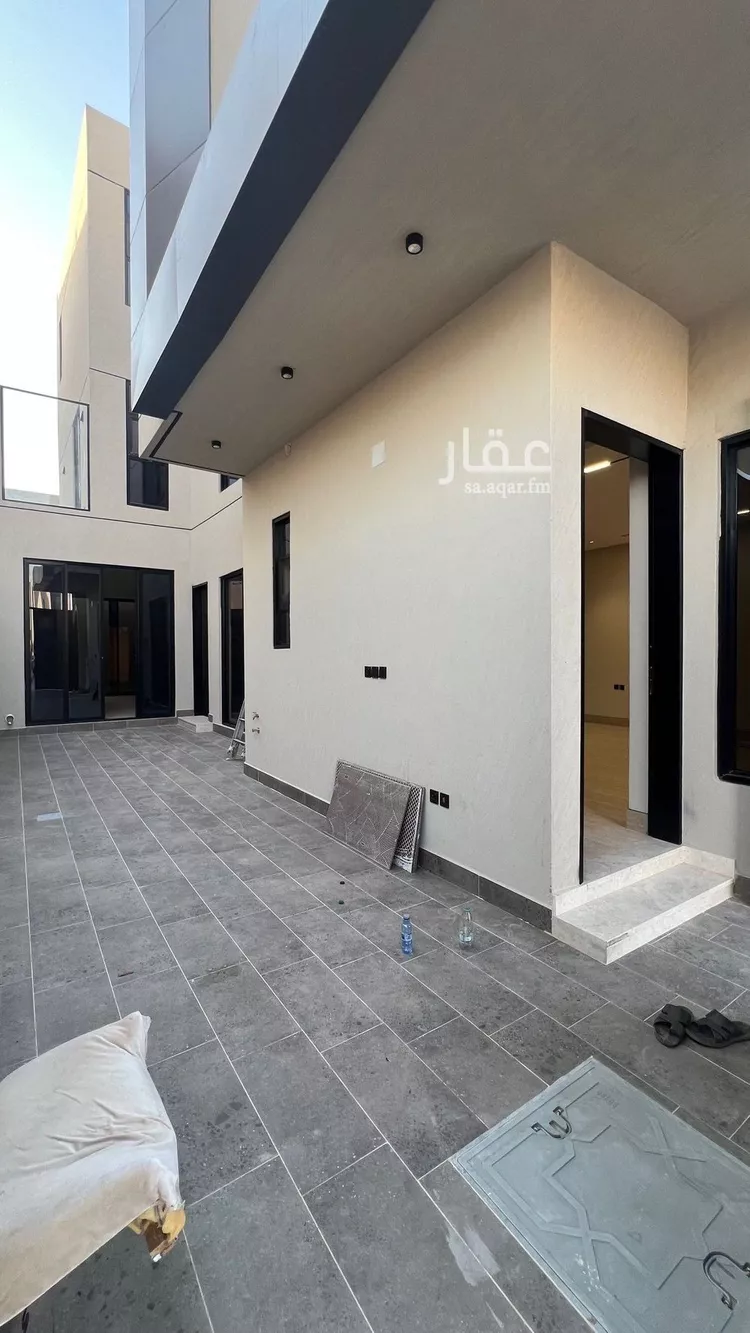 فيلا للبيع في شارع محمد بن أبي بكر القيم, حي المهدية, مدينة الرياض, منطقة الرياض صورة 2