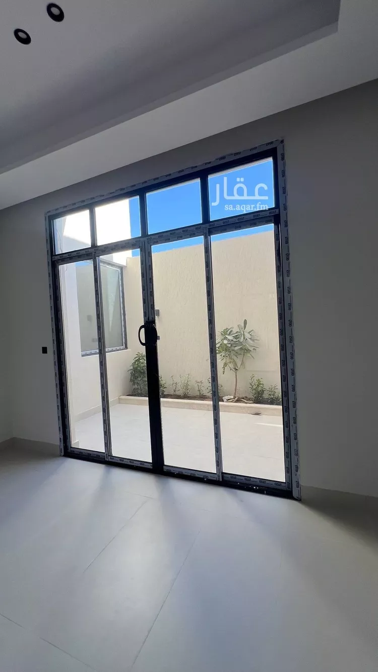 فيلا للبيع في شارع فؤاد محمد عمر توفيق, حي المهدية, مدينة الرياض, منطقة الرياض صورة 4