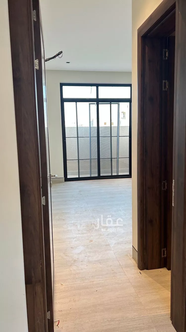 فيلا للبيع في شارع عبدالجبار بن الورد, حي المهدية, مدينة الرياض, منطقة الرياض 8