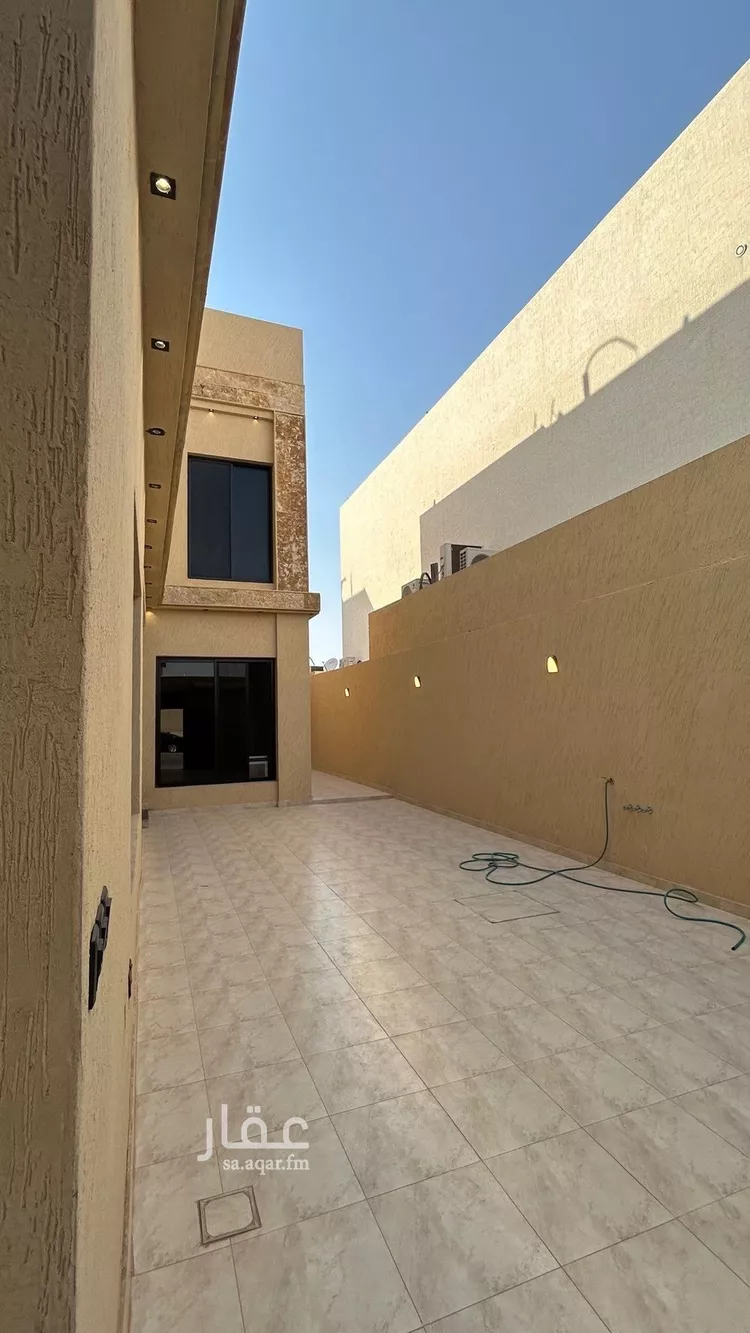 Villa for Sale in Riyadh Al Mahdiyah صورة 4