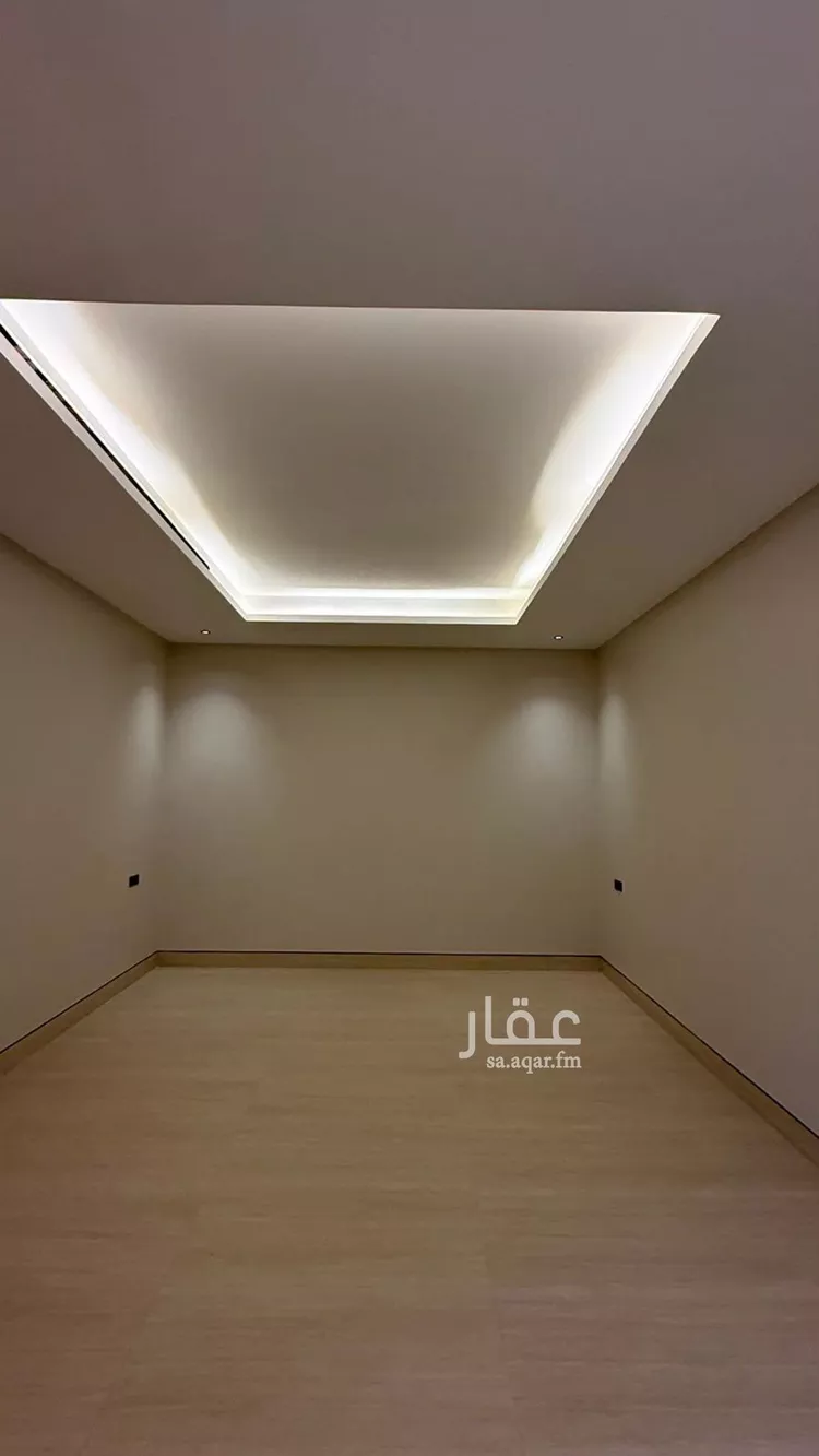 فيلا للبيع في شارع عبدالجبار بن الورد, حي المهدية, مدينة الرياض, منطقة الرياض 15