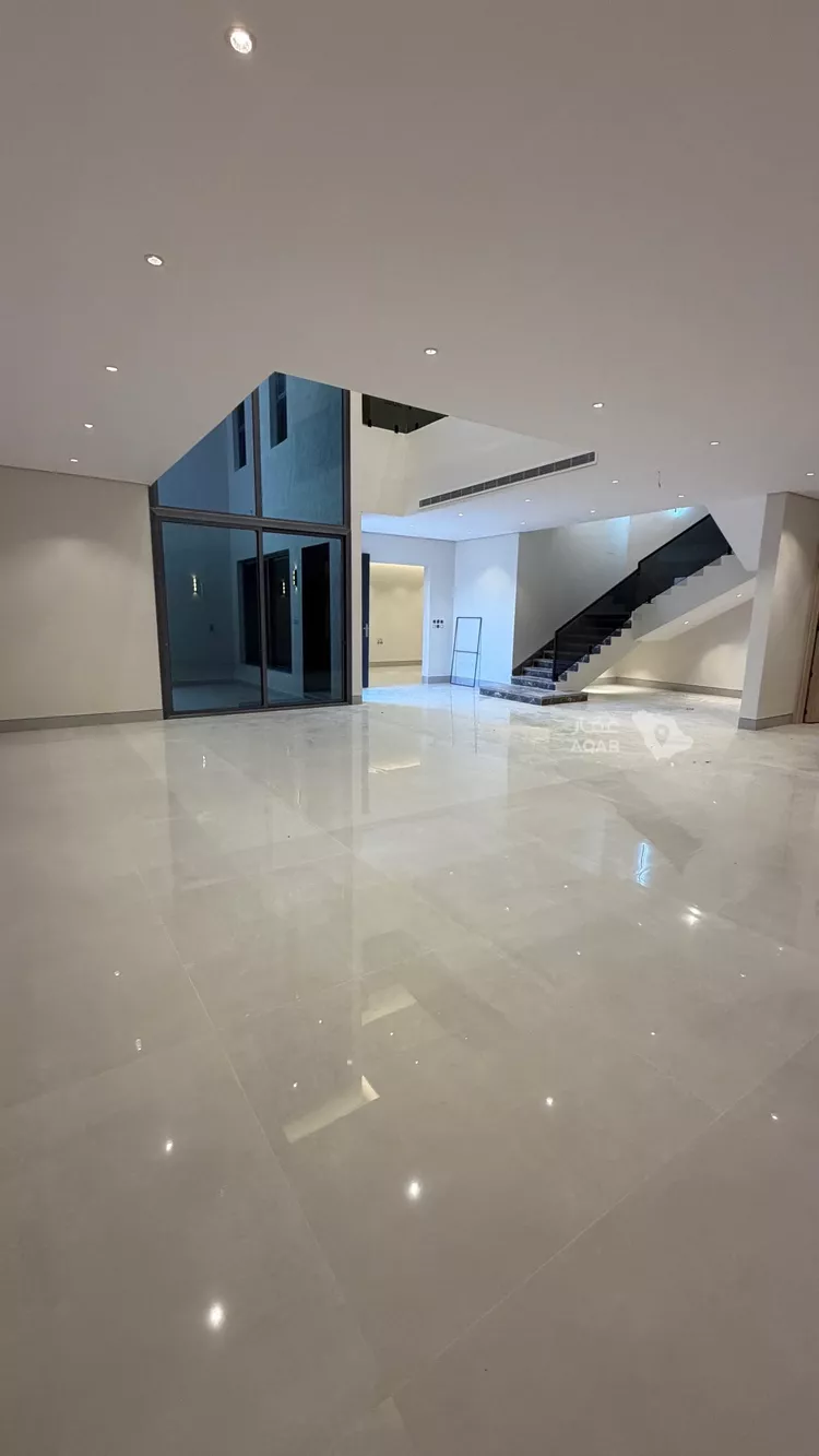 فيلا للبيع في شارع عبدالجبار بن الورد, حي المهدية, مدينة الرياض, منطقة الرياض 15
