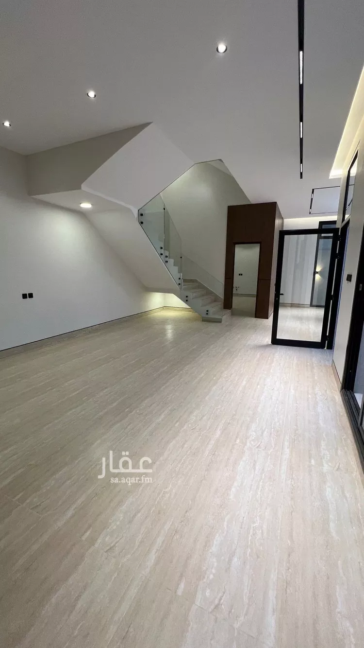 فيلا للبيع في شارع محمد بن أبي بكر القيم, حي المهدية, مدينة الرياض, منطقة الرياض صورة 3