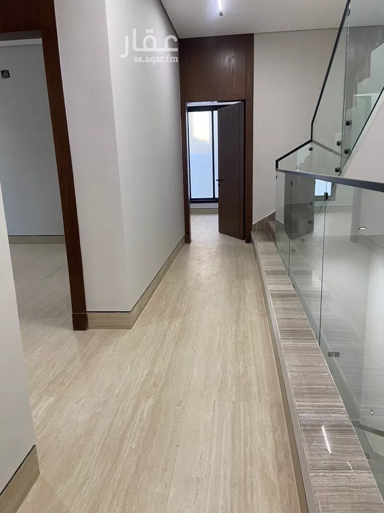 فيلا للبيع في شارع محمد بن أبي بكر القيم, حي المهدية, مدينة الرياض, منطقة الرياض صورة 4