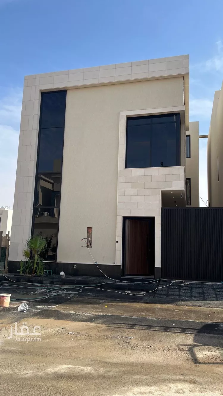 فيلا للبيع في شارع محمد بن أبي بكر القيم, حي المهدية, مدينة الرياض, منطقة الرياض