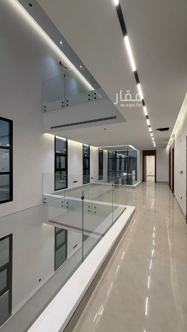 فيلا للبيع في شارع الكمال بن طلحة, حي المهدية, مدينة الرياض, منطقة الرياض صورة 5