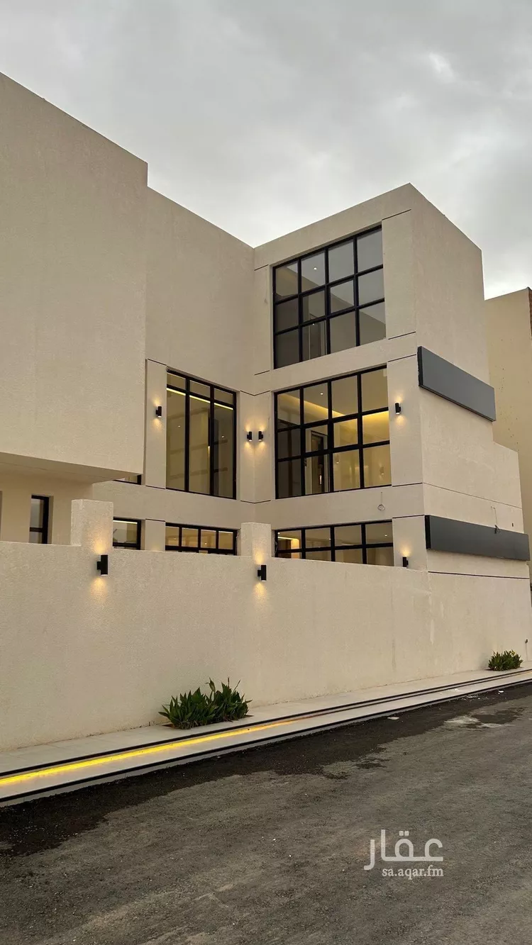 فيلا للبيع في شارع محمد بن أبي بكر القيم, حي المهدية, مدينة الرياض, منطقة الرياض صورة 2