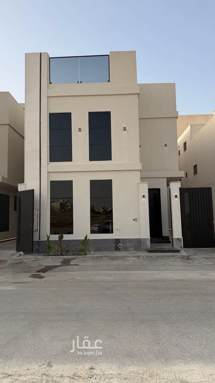 فيلا للبيع في شارع أبي نزار الصنعاني اليمني, حي المهدية, مدينة الرياض, منطقة الرياض