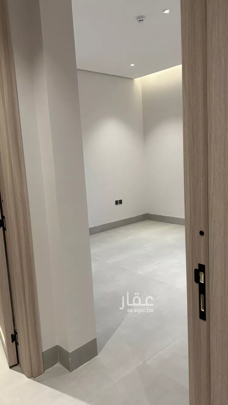 شقة للبيع في شارع محمد بن هبة الله, حي المهدية, مدينة الرياض, منطقة الرياض صورة 2