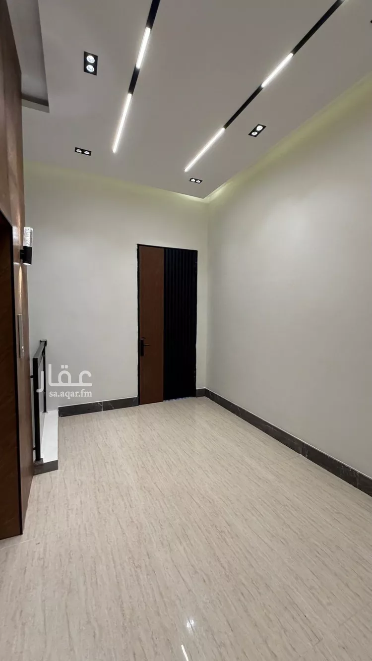 فيلا للبيع في شارع الكمال بن طلحة, حي المهدية, مدينة الرياض, منطقة الرياض صورة 3