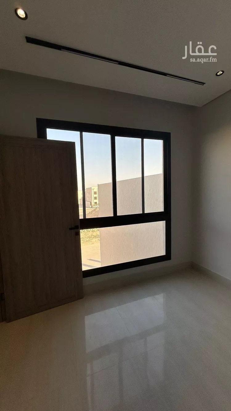 فيلا للبيع في شارع فؤاد محمد عمر توفيق, حي المهدية, مدينة الرياض, منطقة الرياض 9