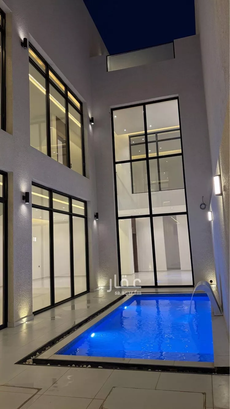 فيلا للبيع في شارع أبي نزار الصنعاني اليمني, حي المهدية, مدينة الرياض, منطقة الرياض 17