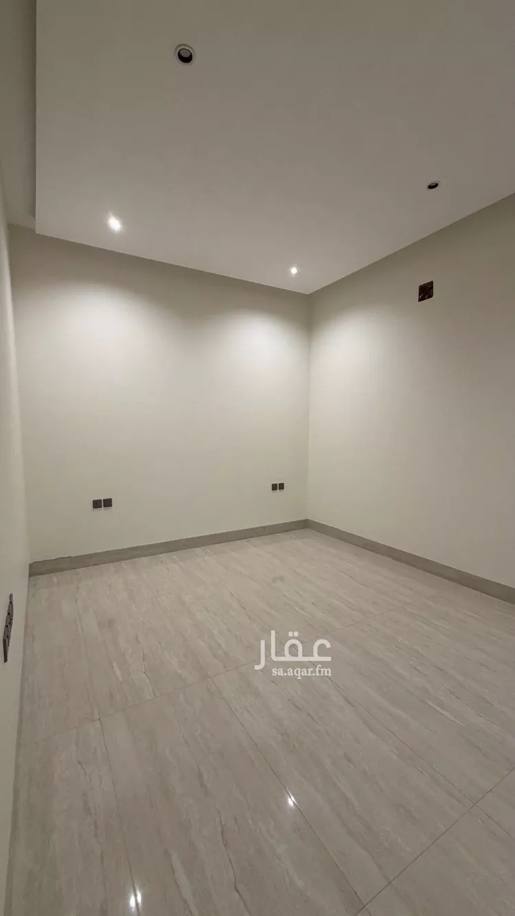 فيلا للبيع في شارع عبدالجبار بن الورد, حي المهدية, مدينة الرياض, منطقة الرياض 11