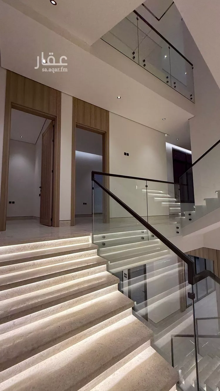 فيلا للبيع في شارع فؤاد محمد عمر توفيق, حي المهدية, مدينة الرياض, منطقة الرياض صورة 2