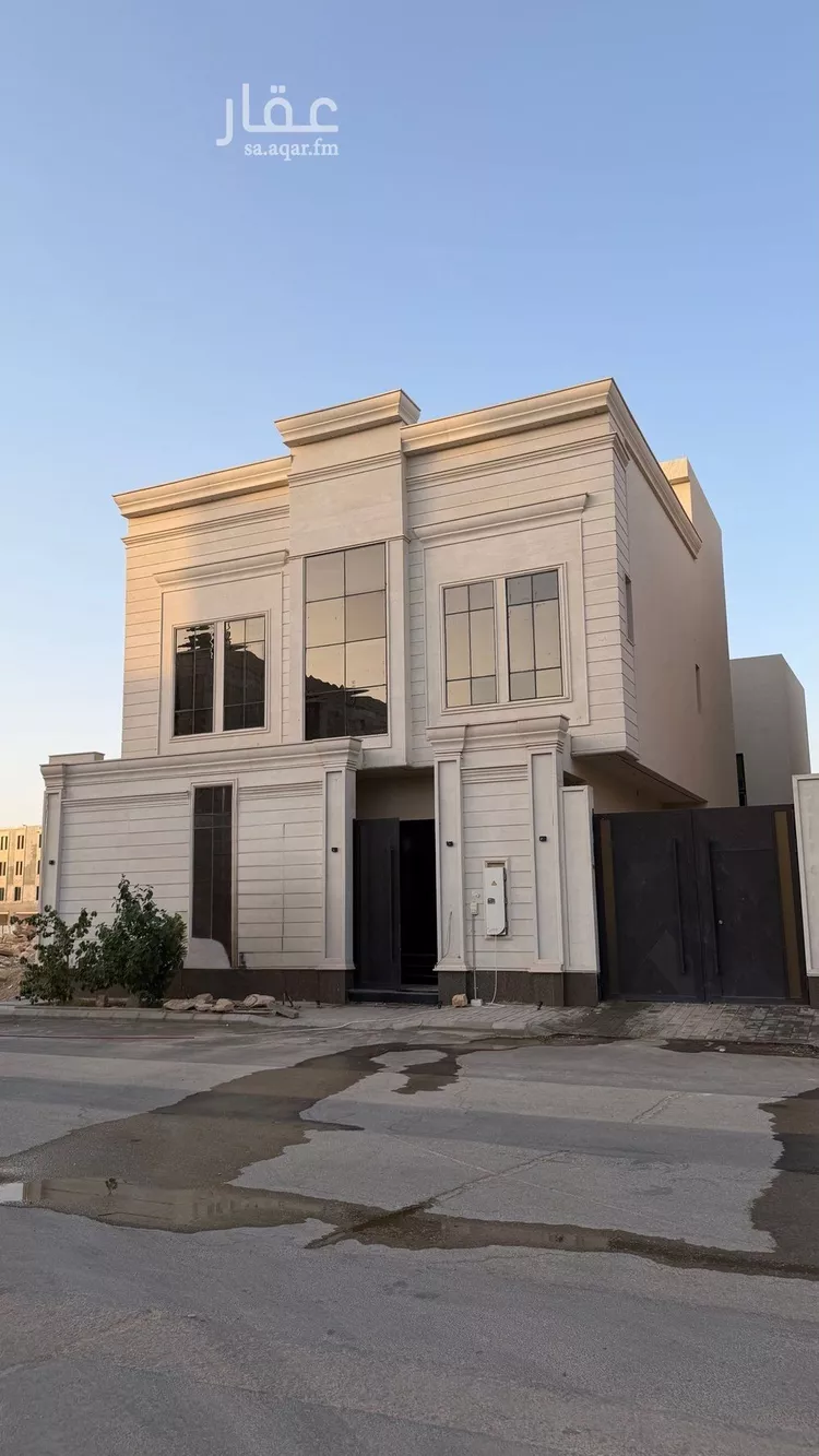 فيلا للبيع في شارع إسماعيل بن حماد, حي المهدية, مدينة الرياض, منطقة الرياض