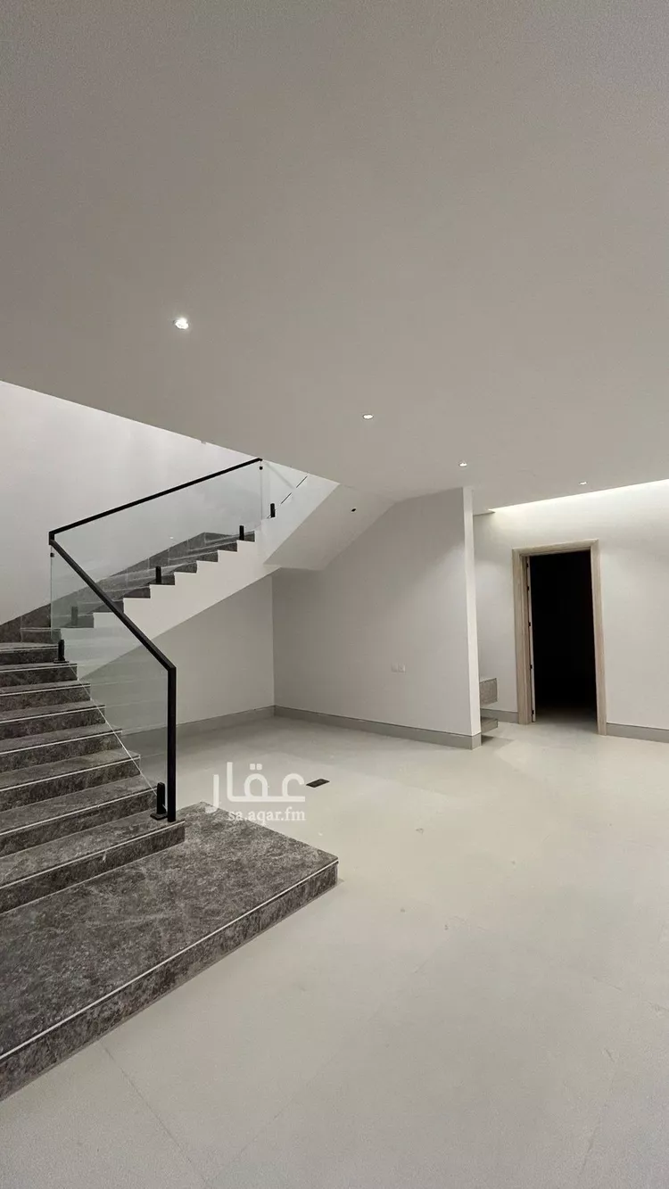 Villa for Sale in Riyadh Al Mahdiyah صورة 5
