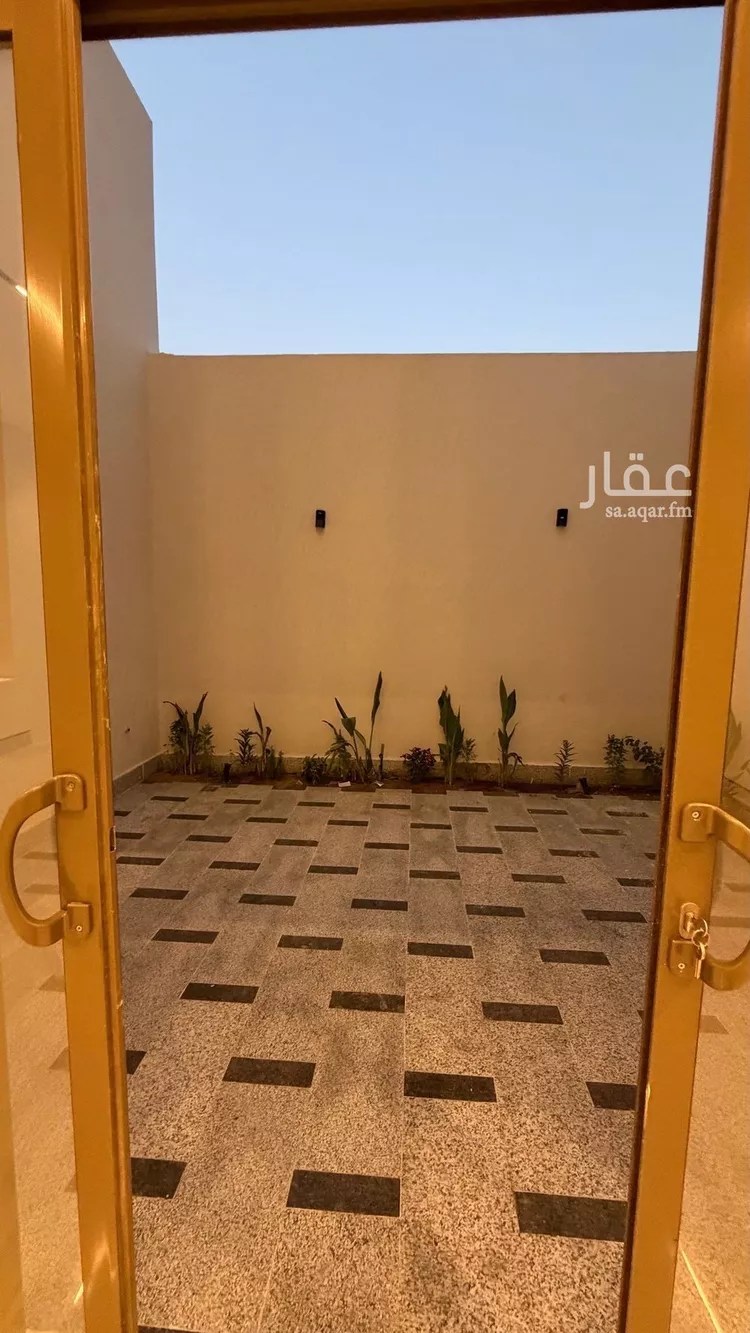 فيلا للبيع في شارع عبدالجبار بن الورد, حي المهدية, مدينة الرياض, منطقة الرياض صورة 5