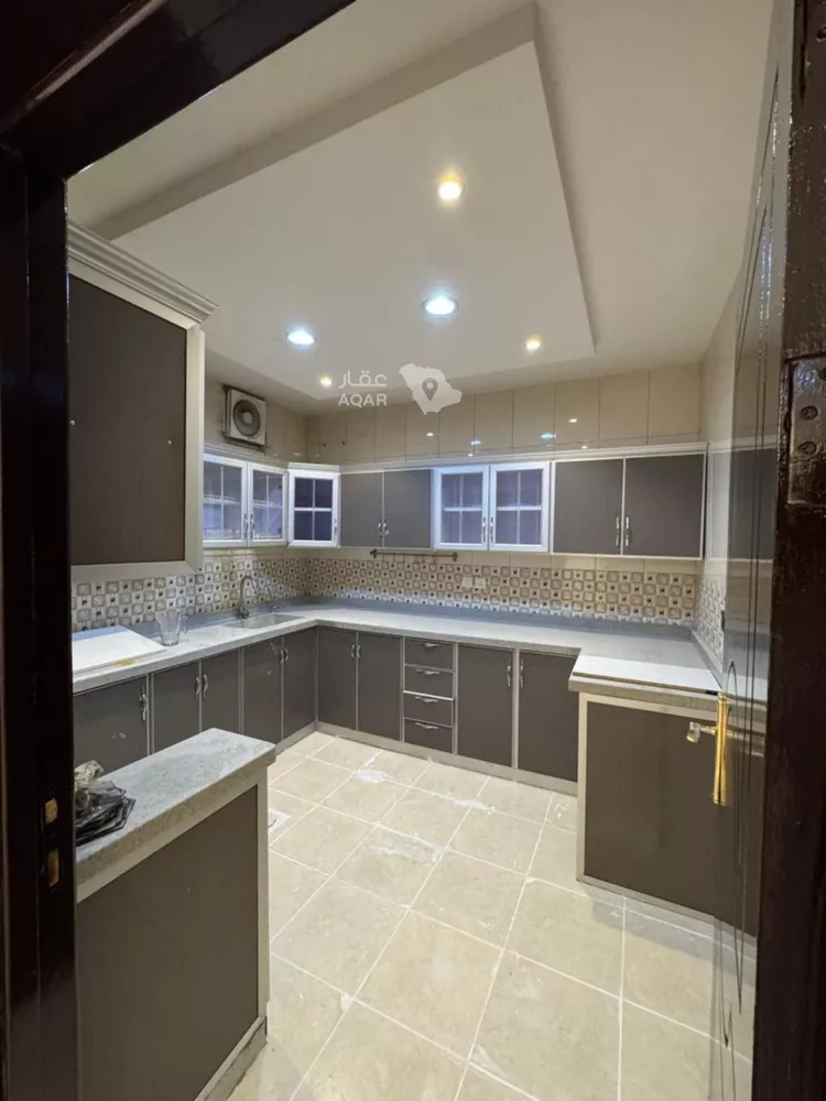 Apartment for Sale in Riyadh Ishbiliyah 10