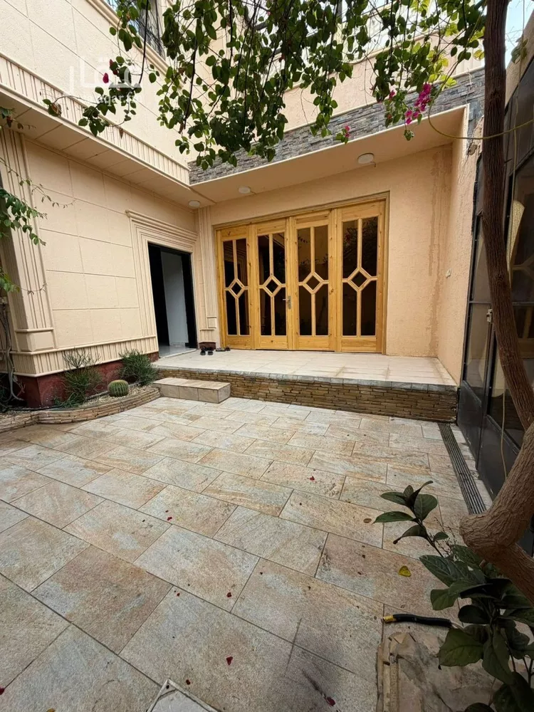 فيلا للبيع في شارع رنية, حي قرطبة, مدينة الرياض, منطقة الرياض صورة 2