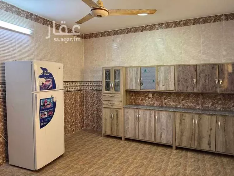 Apartment for Rent in Duba Al Balad