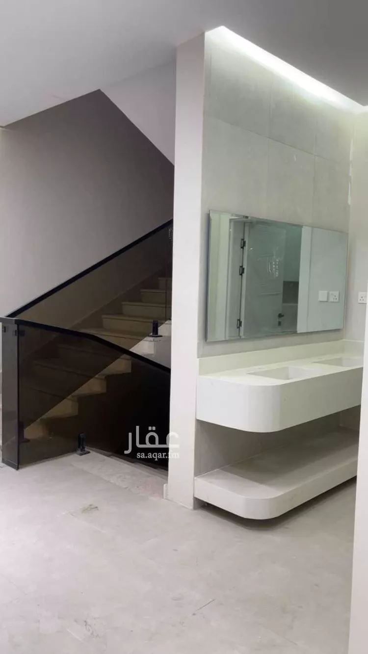 فيلا للبيع في شارع ابن الاحمر, حي الرانوناء, مدينة المدينة المنورة, منطقة المدينة المنورة صورة 3