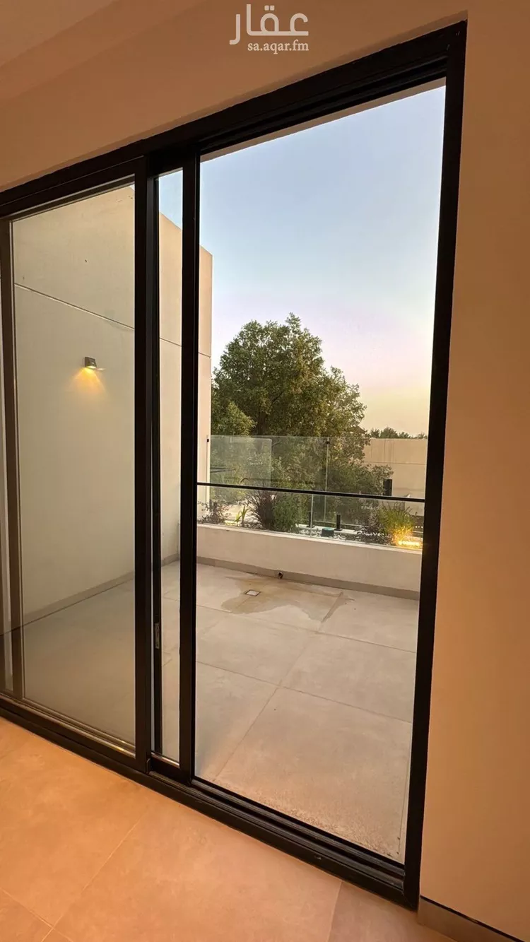 دور للبيع في شارع ثادق, حي الزهراء, مدينة الرياض, منطقة الرياض صورة 3