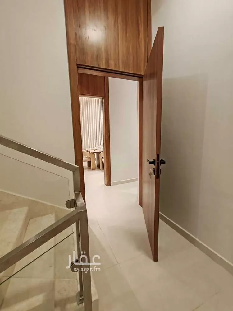 دور للبيع في شارع هارون الصحراوي, حي عكاظ, مدينة الرياض, منطقة الرياض 7