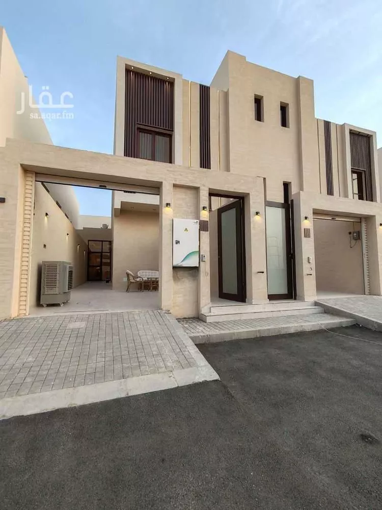 دور للبيع في شارع هارون الصحراوي, حي عكاظ, مدينة الرياض, منطقة الرياض
