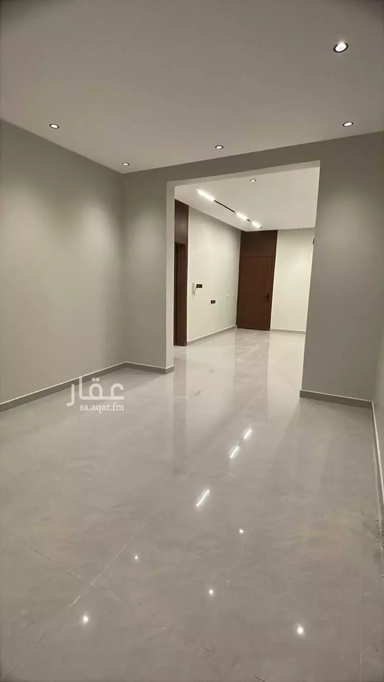 دور للبيع في شارع عمر الميانشي, حي بدر, مدينة الرياض, منطقة الرياض صورة 5