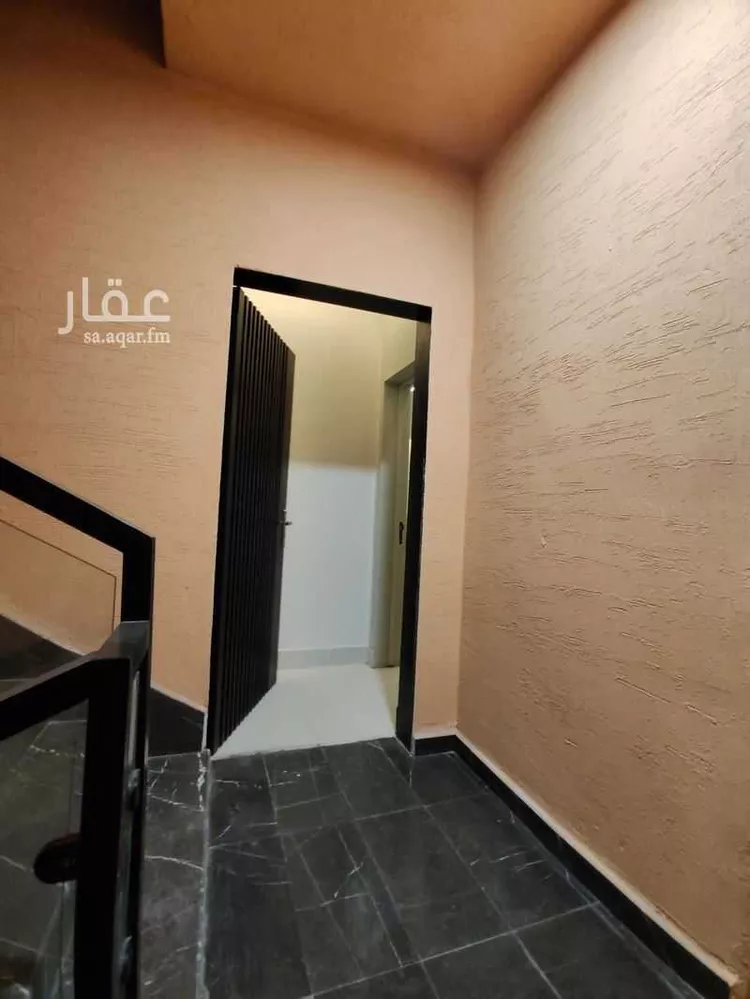 Floor for Sale in Riyadh Tuwaiq 18
