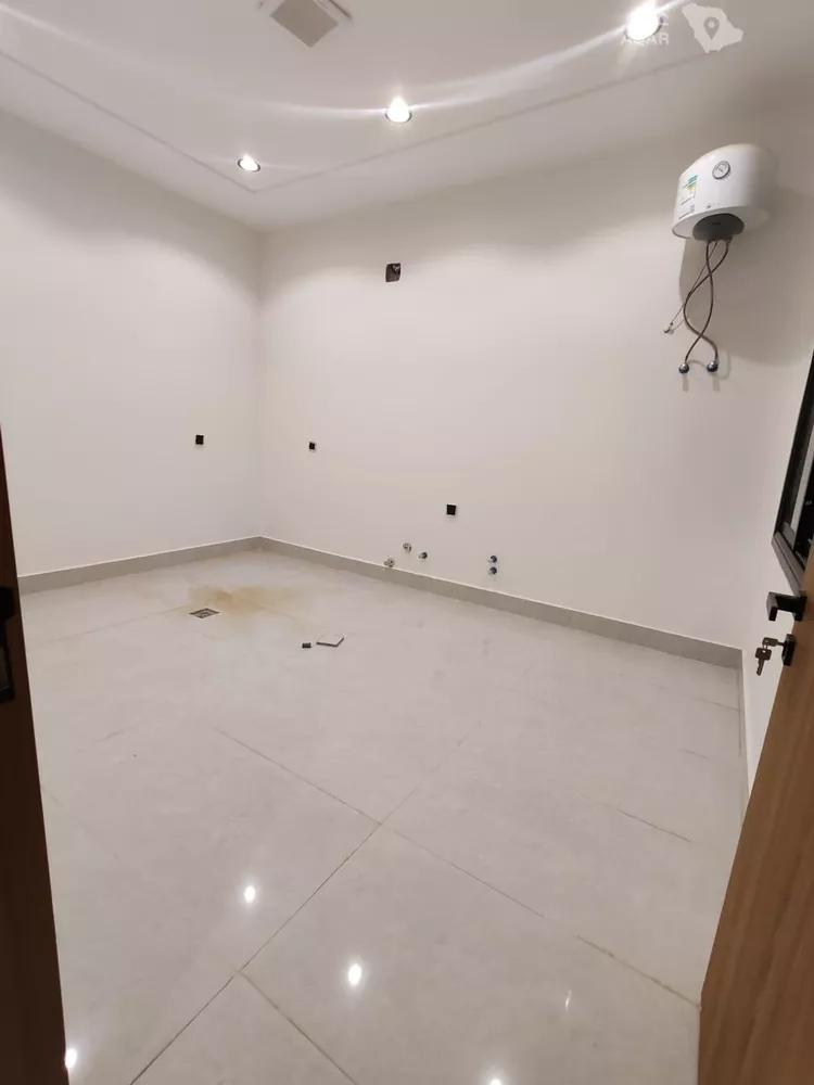 دور للبيع في حي عكاظ, مدينة الرياض, منطقة الرياض 14