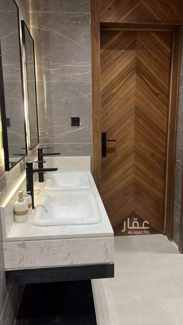 Villa for Sale in Riyadh Okaz 14