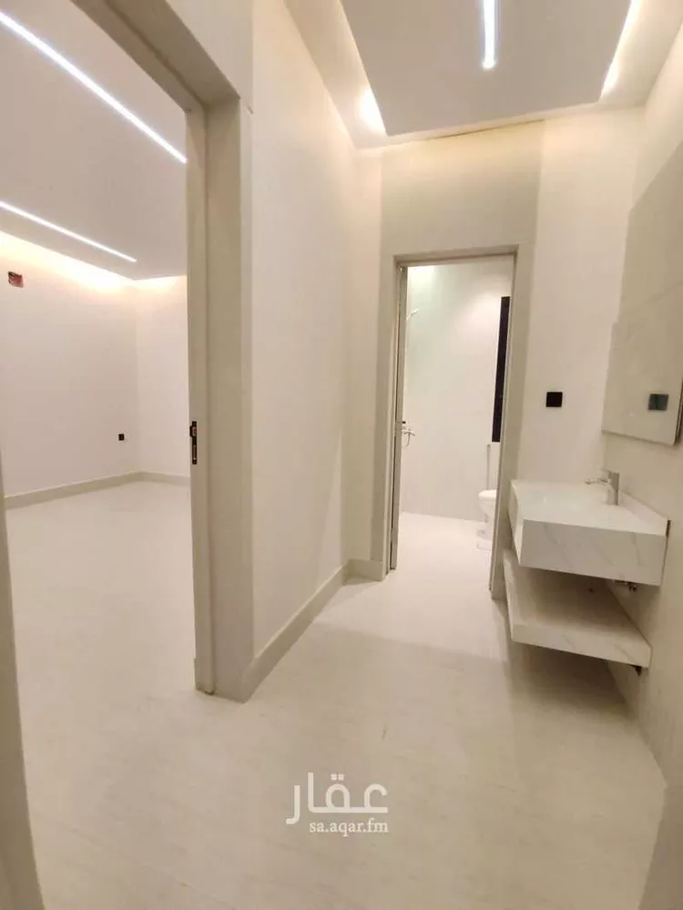 Floor for Sale in Riyadh Tuwaiq 15