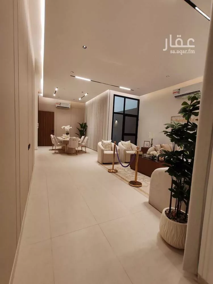 Floor for Sale in Riyadh Okaz 16