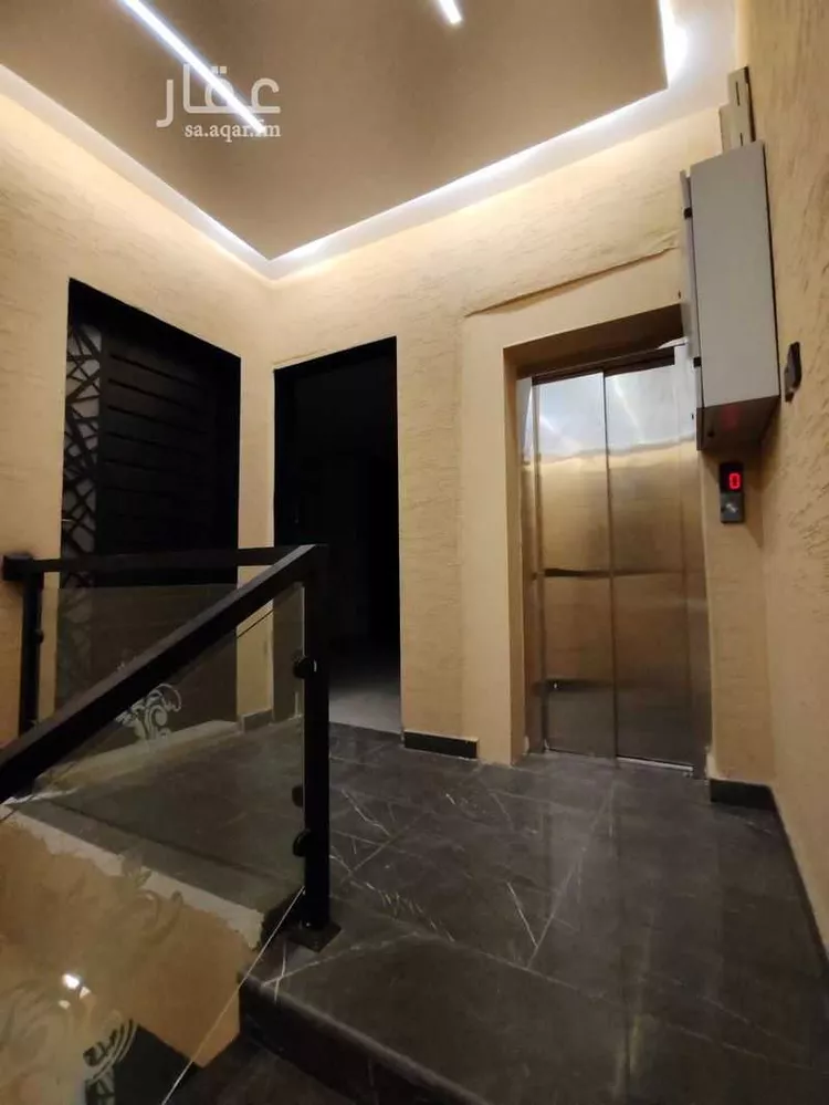 Floor for Sale in Riyadh Tuwaiq 8