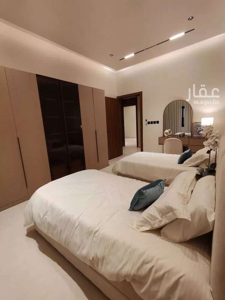 دور للبيع في شارع هارون الصحراوي, حي عكاظ, مدينة الرياض, منطقة الرياض 25