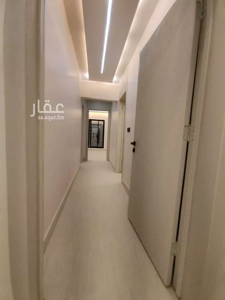 Floor for Sale in Riyadh Tuwaiq 17