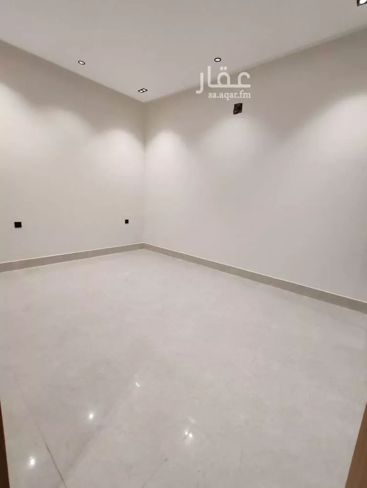 Floor for Sale in Riyadh Okaz صورة 4