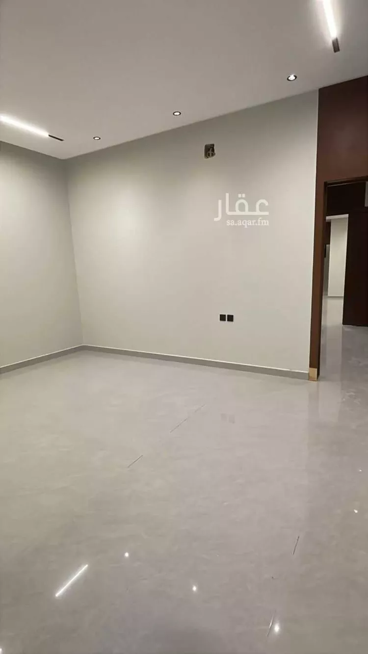 دور للبيع في شارع عمر الميانشي, حي بدر, مدينة الرياض, منطقة الرياض 8