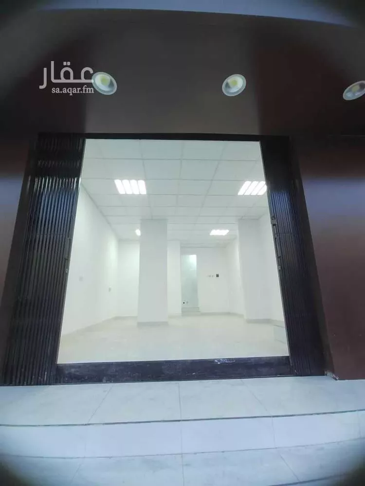 محل للإيجار في شارع الشيخ عبدالرحمن بن حسن ، حي الوزارات ، الرياض ، منطقة الرياض صورة 2