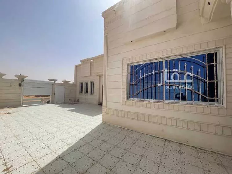 فيلا للبيع في شارع شارع عرض 25, مدينة شرورة, منطقة نجران صورة 2